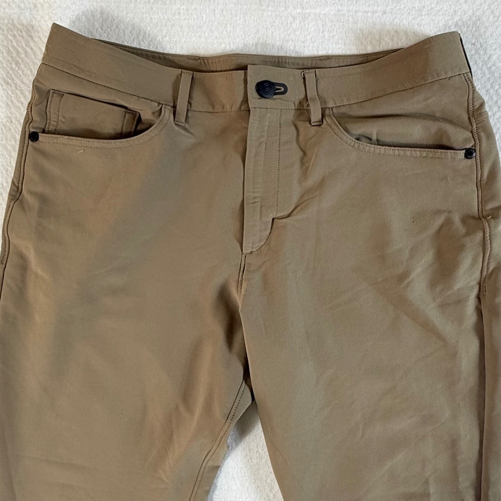Public Rec Workday Pants Mens 32x30 Straight Leg Performance Chino Khaki Brown